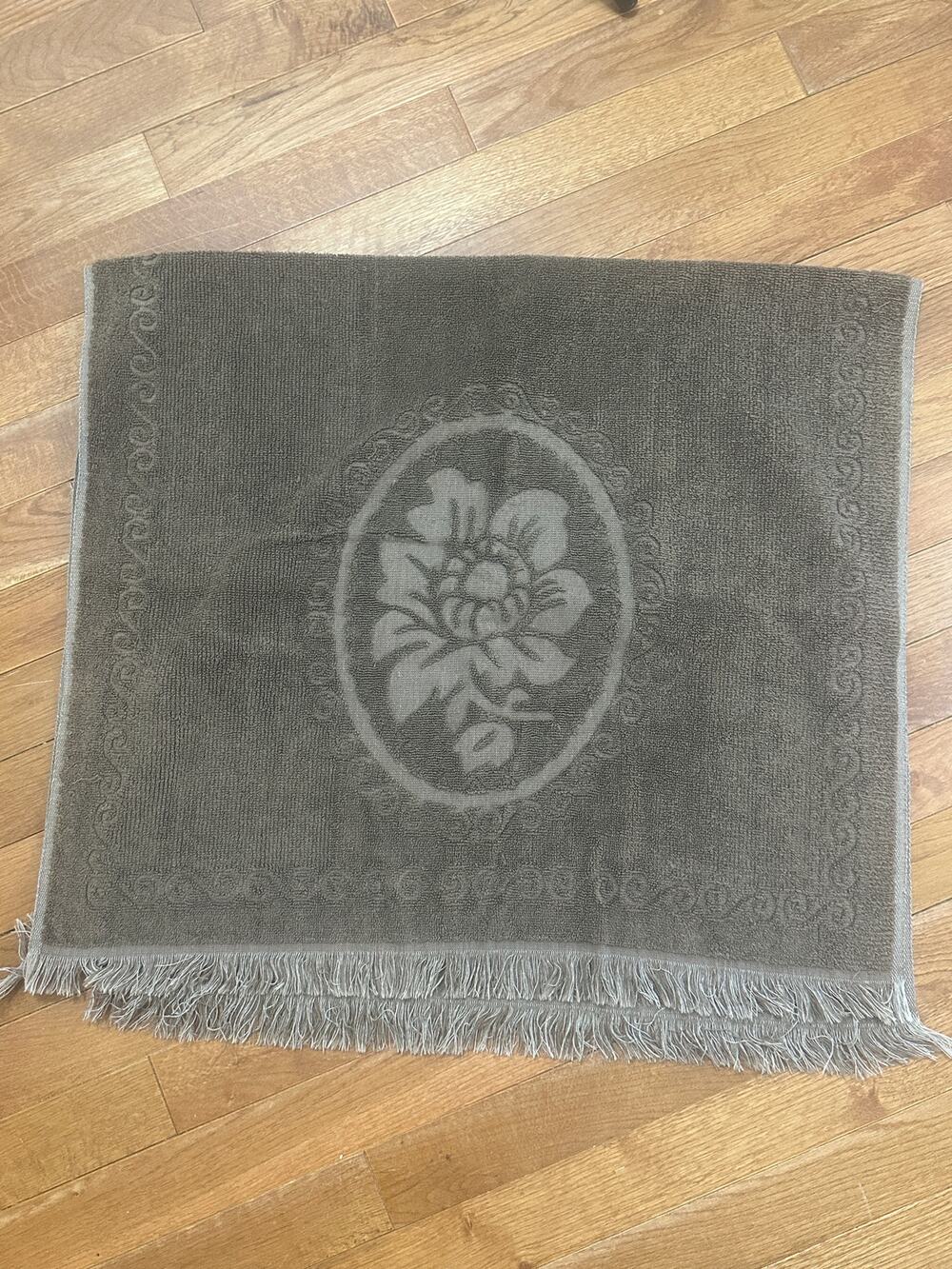 Vintage 1970s Brown Floral Fringed Bath Towel